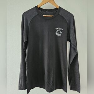 Lululemon Metal Vent LS Canucks S